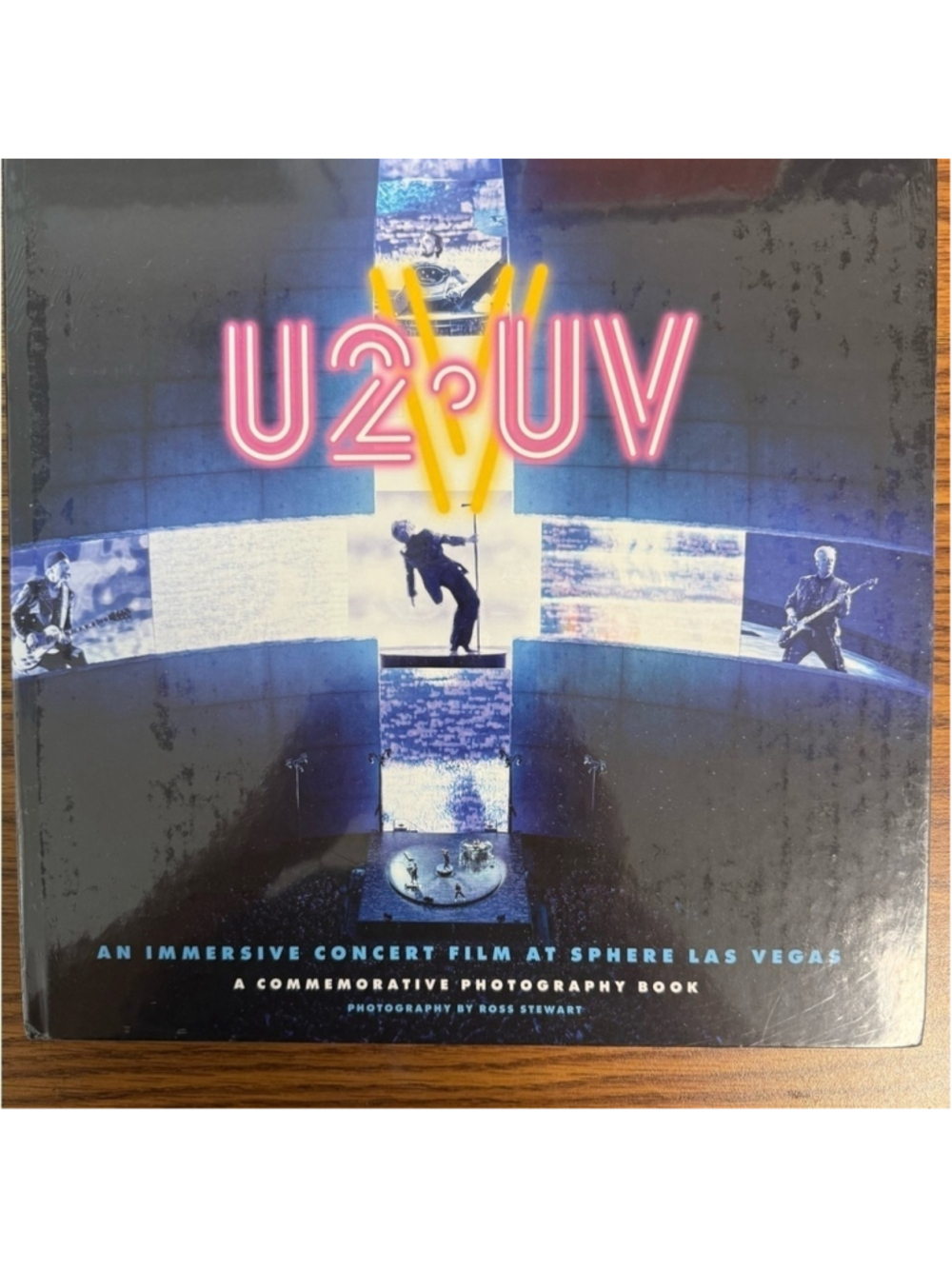 U2 UV Commemorative Concert Photography Book